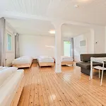 דירה Tolstov - 3 With Garden - 20 Min Messe Dus & Airport Dus