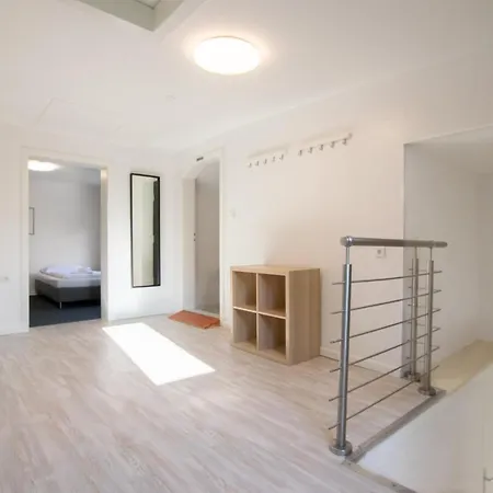 Tolstov - 3 With Garden - 20 Min Messe Dus & Airport Dus Meerbusch