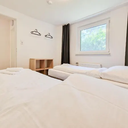 아파트 Tolstov - 3 With Garden - 20 Min Messe Dus & Airport Dus *