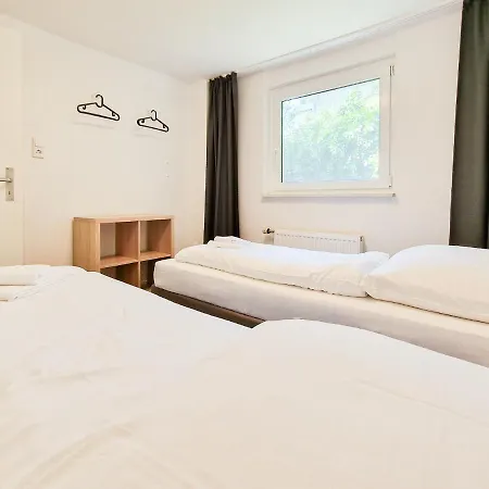 Tolstov - 3 With Garden - 20 Min Messe Dus & Airport Dus