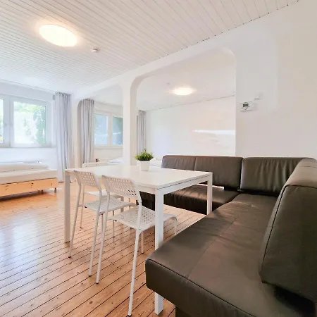 아파트 Tolstov - 3 With Garden - 20 Min Messe Dus & Airport Dus *