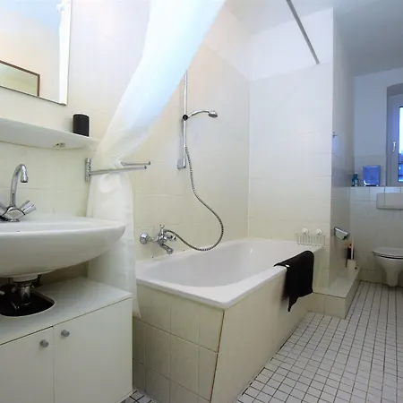 Tolstov - 3 With Garden - 20 Min Messe Dus & Airport Dus *