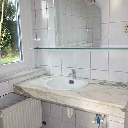 Tolstov - 3 With Garden - 20 Min Messe Dus & Airport Dus * Meerbusch