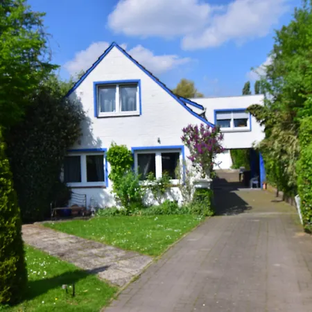 Tolstov - 3 With Garden - 20 Min Messe Dus & Airport Dus Apartamento *