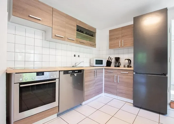 Tolstov - 3 With Garden - 20 Min Messe Dus & Airport Dus Lejlighed Meerbusch