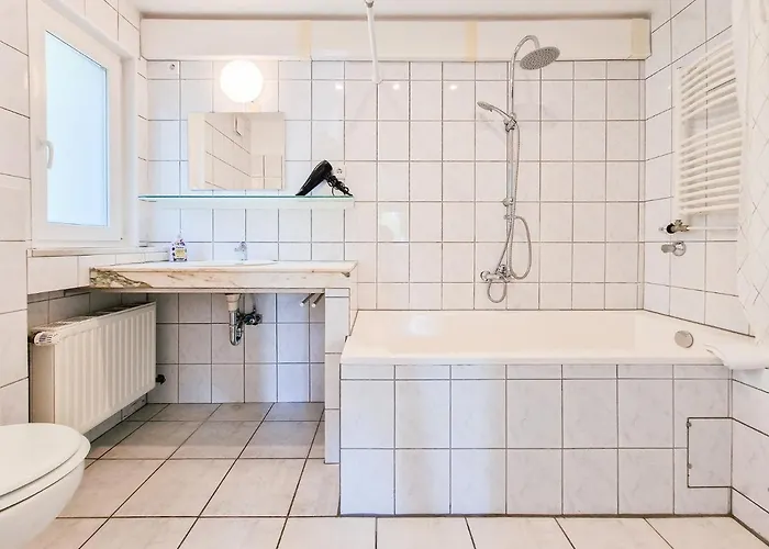 Tolstov - 3 With Garden - 20 Min Messe Dus & Airport Dus * Meerbusch