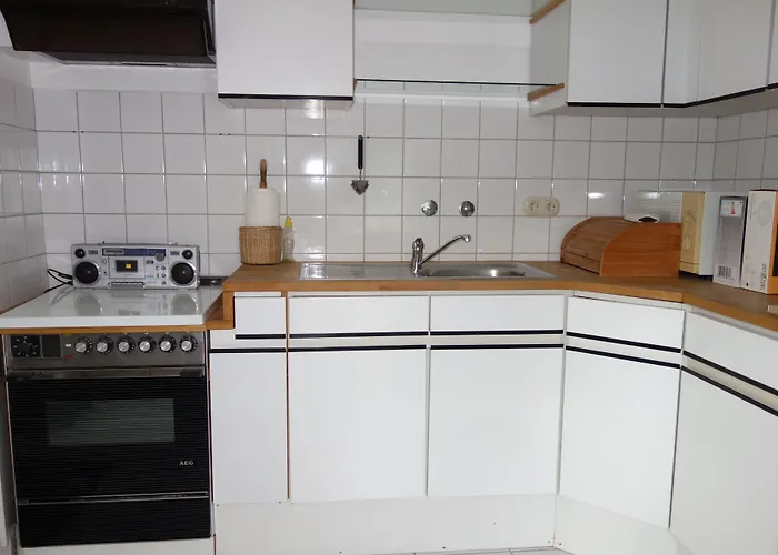 Lejlighed Tolstov - 3 With Garden - 20 Min Messe Dus & Airport Dus *