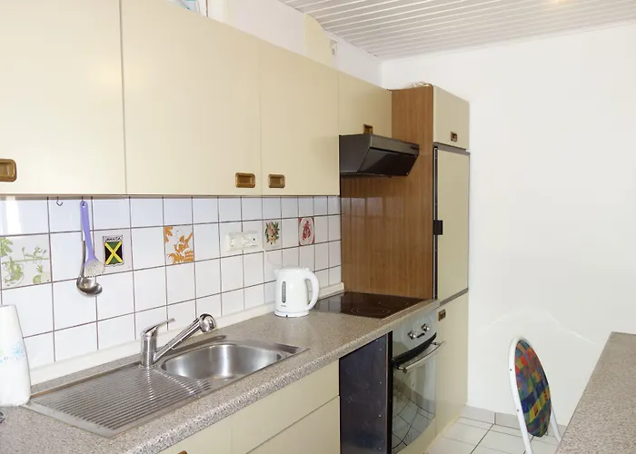 Lejlighed Tolstov - 3 With Garden - 20 Min Messe Dus & Airport Dus *