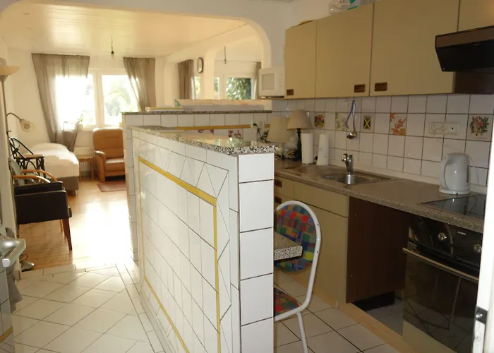 Tolstov - 3 With Garden - 20 Min Messe Dus & Airport Dus Lejlighed