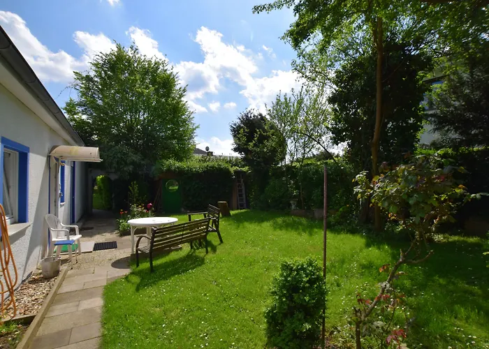 Lejlighed Tolstov - 3 With Garden - 20 Min Messe Dus & Airport Dus Meerbusch