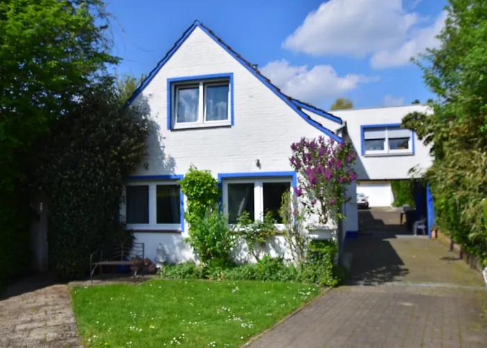 Apartament Tolstov - 3 With Garden - 20 Min Messe Dus & Airport Dus